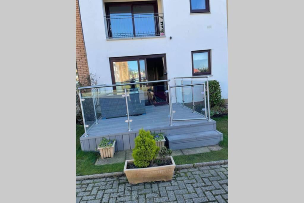 Largs Sea Front, Modern Apartment Екстер'єр фото
