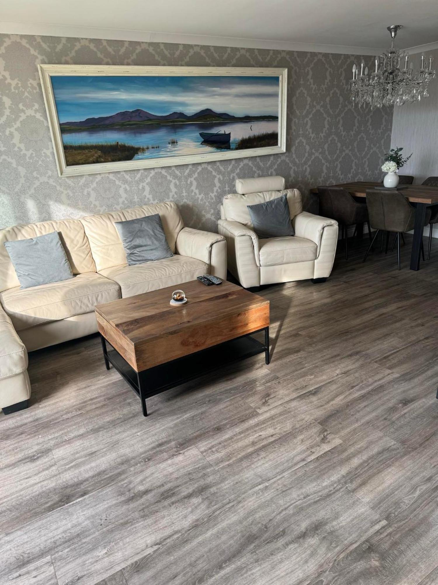 Largs Sea Front, Modern Apartment Екстер'єр фото